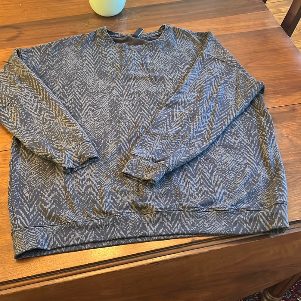 Athleta top, XL